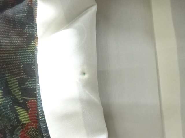  草花模様織り出し本場泥大島紬着物